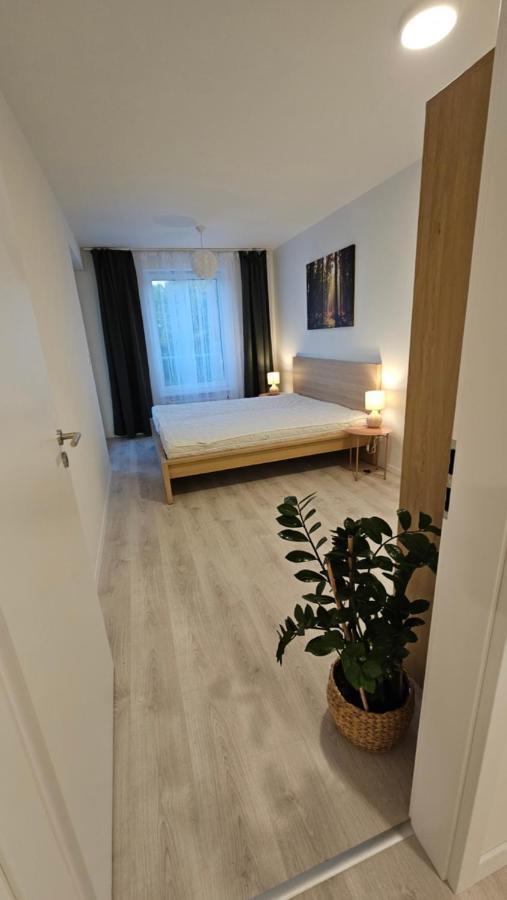 2 Room Apartment With Terrace, 2Ak Bratislava Buitenkant foto